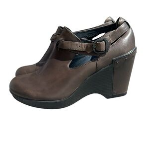 Dansko Franka Wedge Bootie Size 7 Brown Leather Buckle Wood Comfort